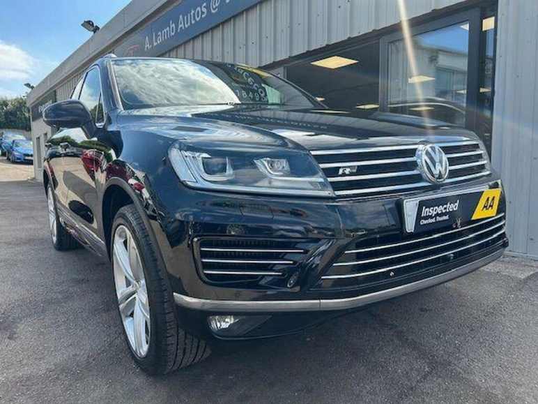 VOLKSWAGEN TOUAREG