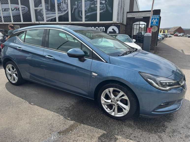 VAUXHALL ASTRA