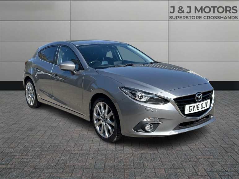 MAZDA 3