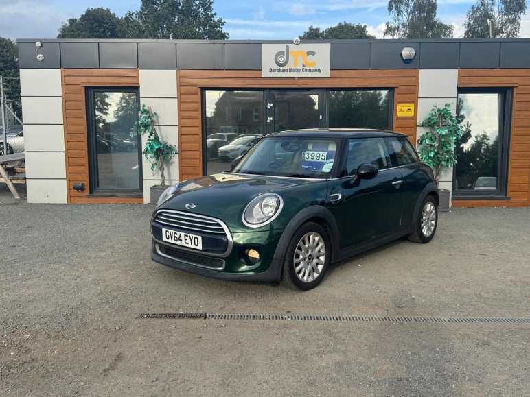MINI HATCHBACK