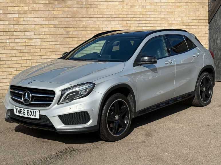 MERCEDES-BENZ GLA