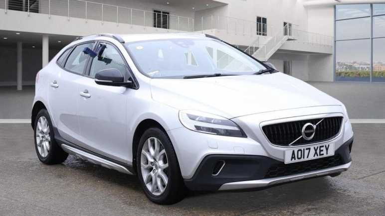 VOLVO V40