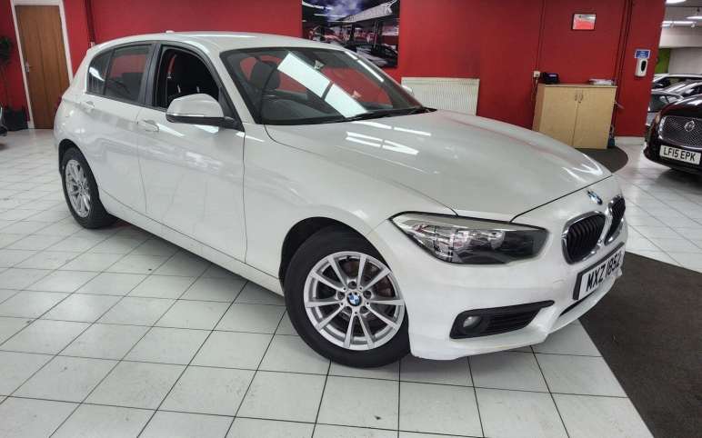 BMW 1 SERIES
