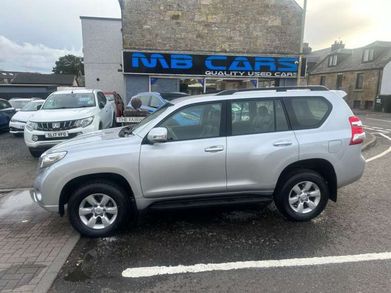 TOYOTA LAND CRUISER