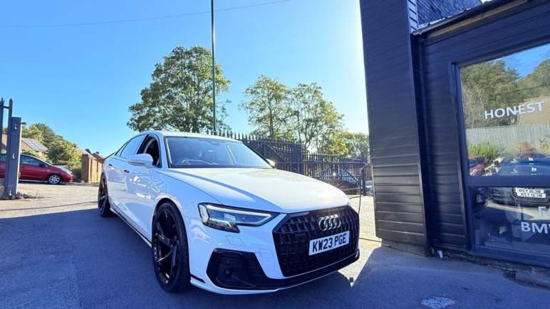 AUDI A8