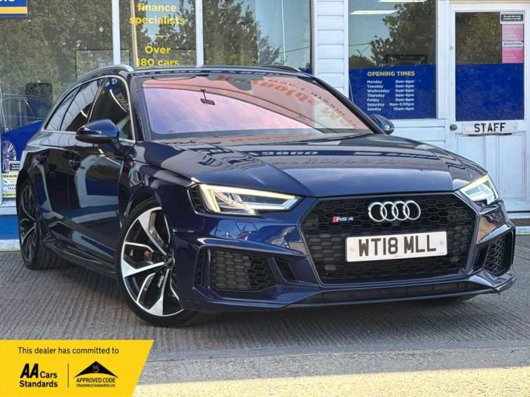 AUDI RS4