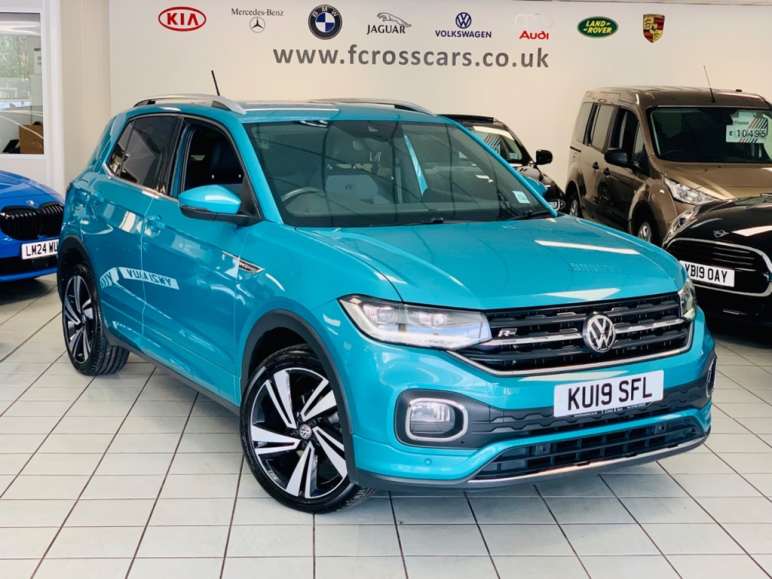 VOLKSWAGEN T-CROSS