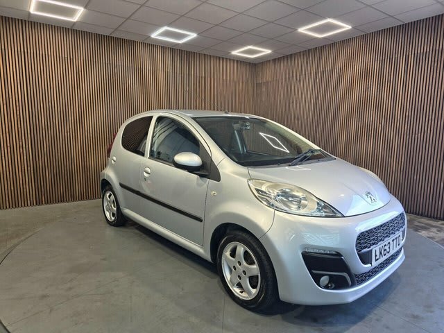 PEUGEOT 107