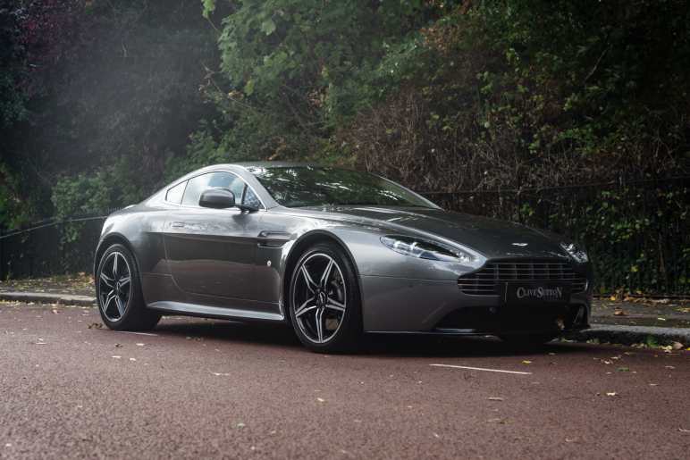 ASTON MARTIN VANTAGE