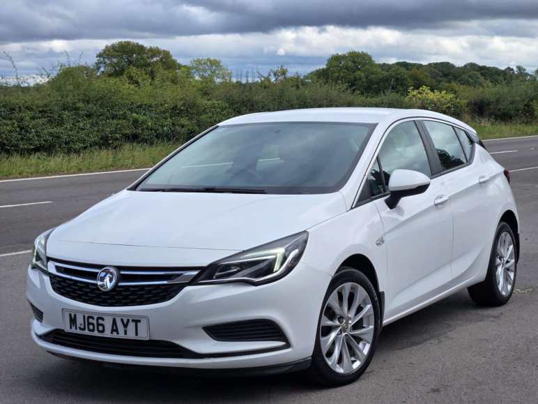 VAUXHALL ASTRA