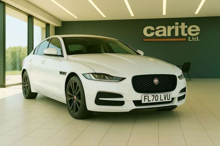 JAGUAR XE
