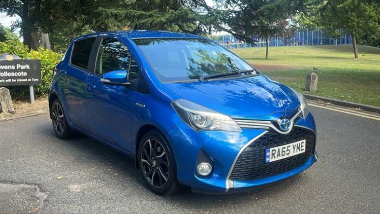 TOYOTA YARIS