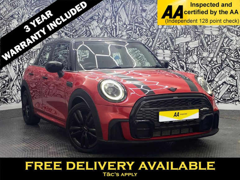 MINI HATCHBACK