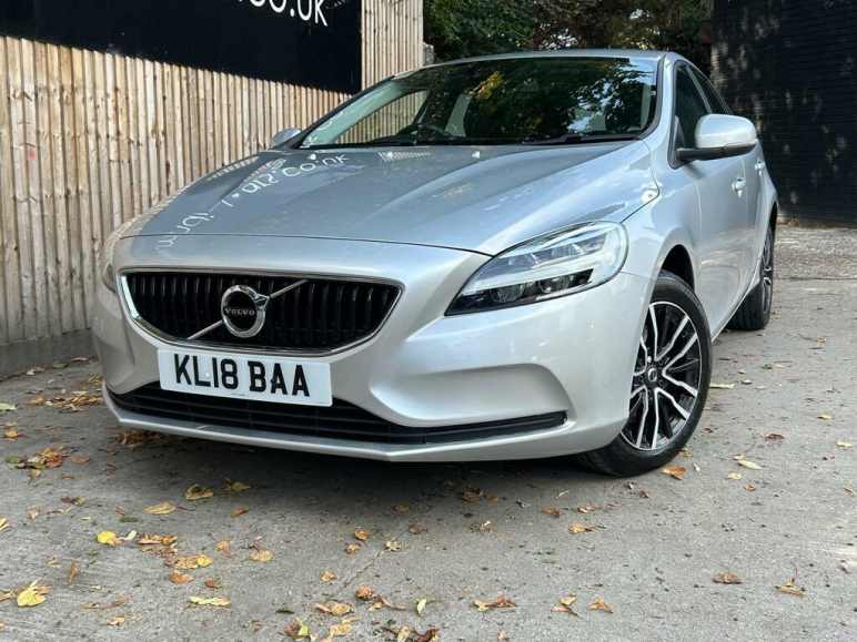VOLVO V40