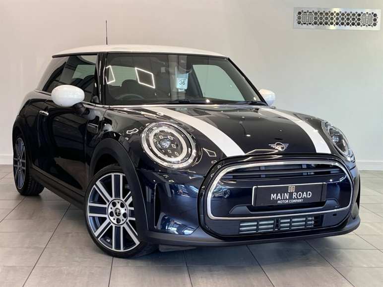 MINI HATCHBACK
