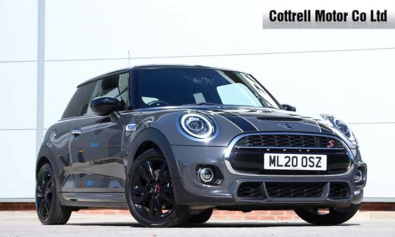 MINI HATCHBACK
