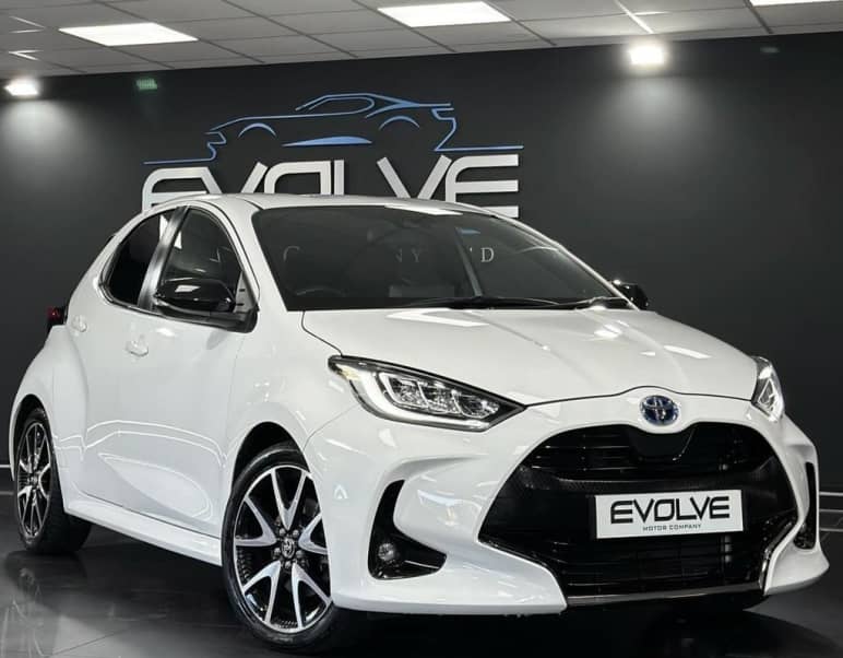 TOYOTA YARIS