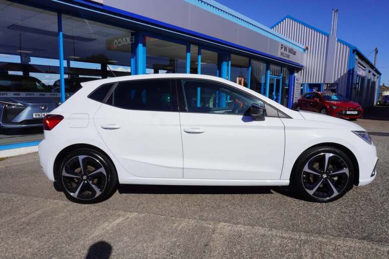 SEAT IBIZA