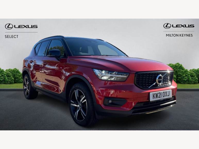 VOLVO XC40