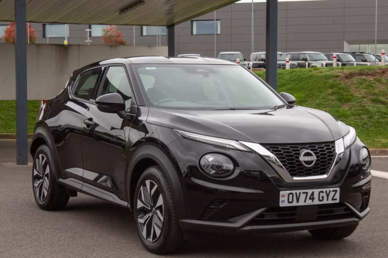 NISSAN JUKE