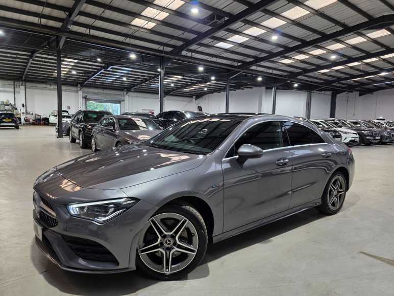 MERCEDES-BENZ CLA