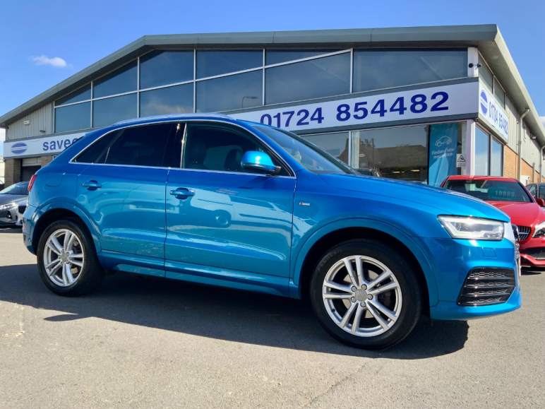 AUDI Q3