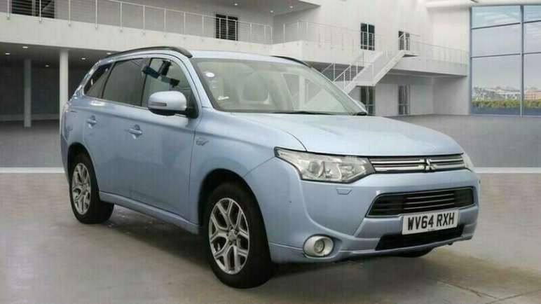 MITSUBISHI OUTLANDER