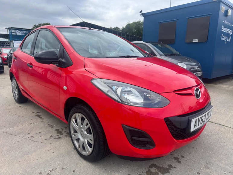 MAZDA 2