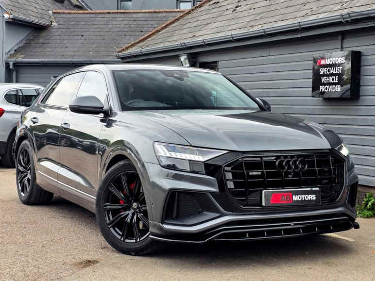 Audi Q8
