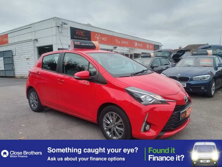 TOYOTA YARIS