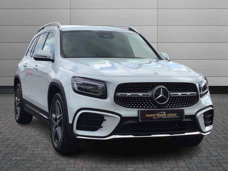 MERCEDES-BENZ GLB
