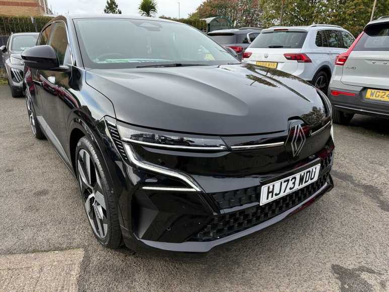 RENAULT MEGANE E-TECH