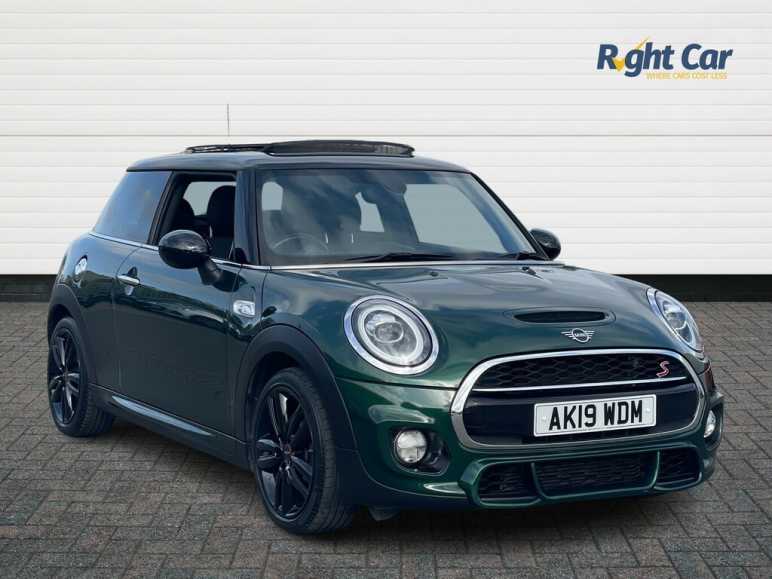 MINI HATCHBACK