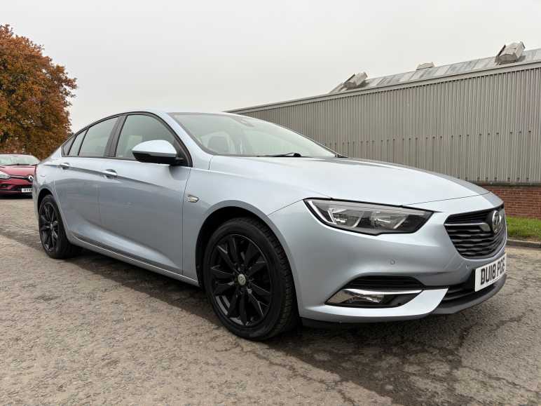 VAUXHALL INSIGNIA