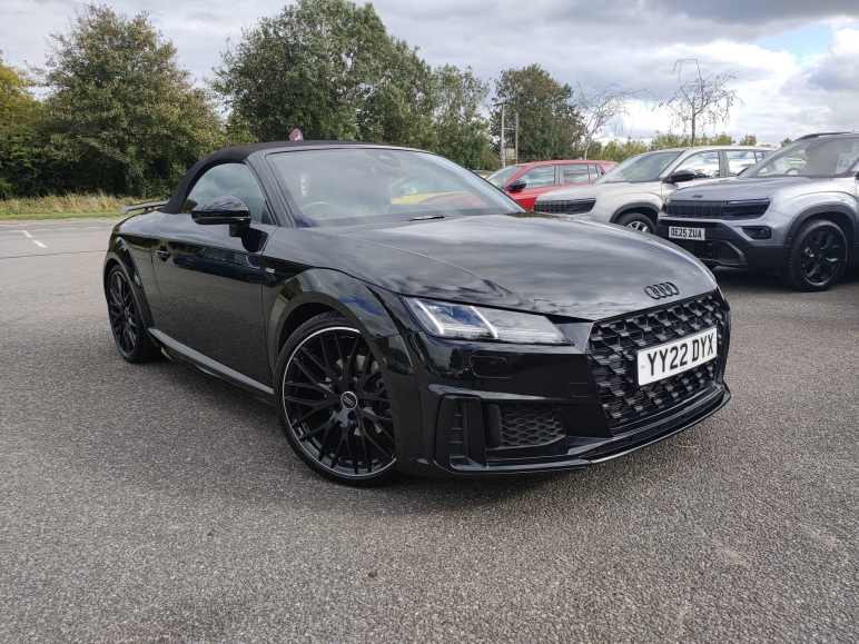 AUDI TT