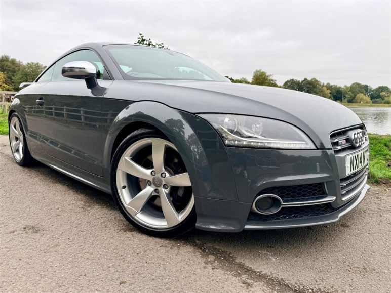 AUDI TT