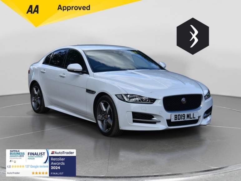 JAGUAR XE