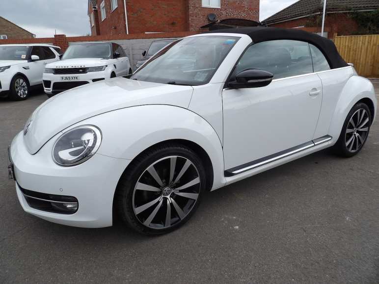 VOLKSWAGEN BEETLE