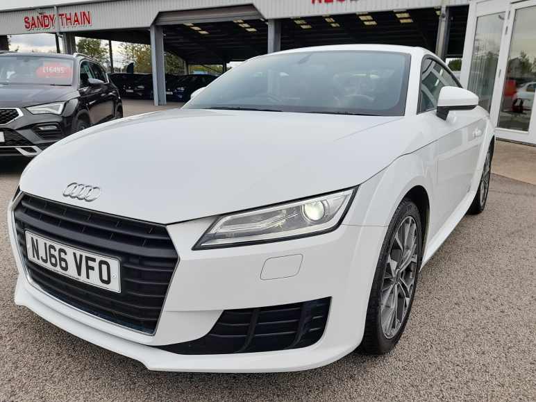 AUDI TT