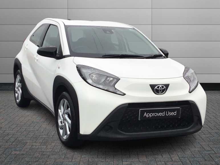 TOYOTA AYGO X