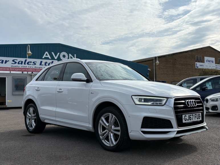 AUDI Q3