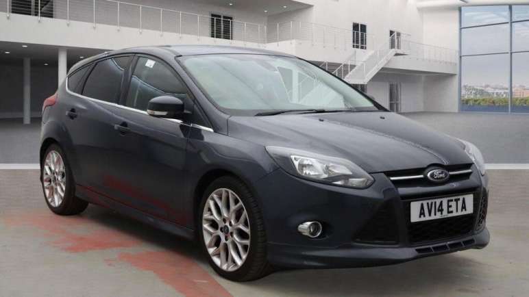 FORD FOCUS