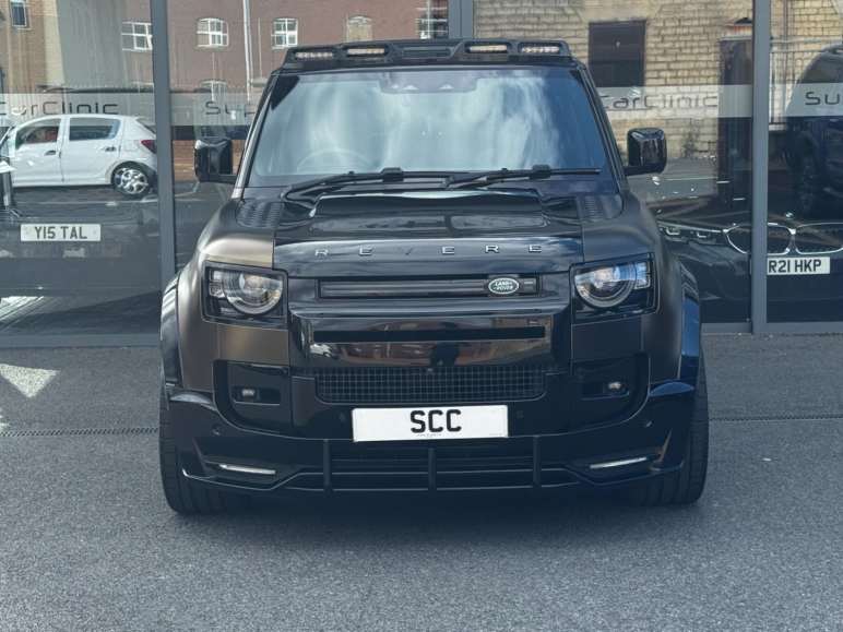 LAND ROVER DEFENDER