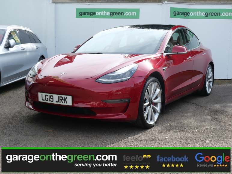 TESLA MODEL 3