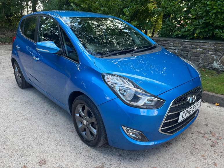 HYUNDAI IX20