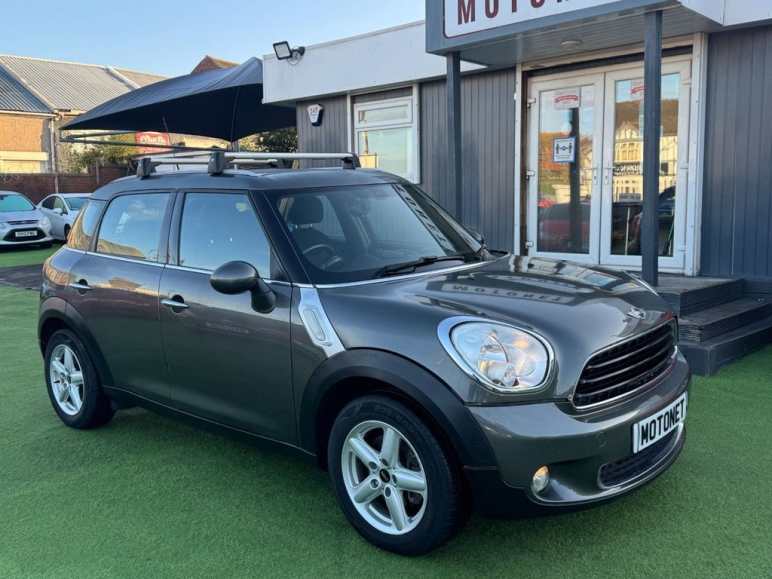 MINI COUNTRYMAN