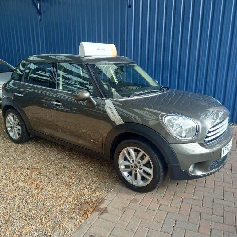 MINI COUNTRYMAN