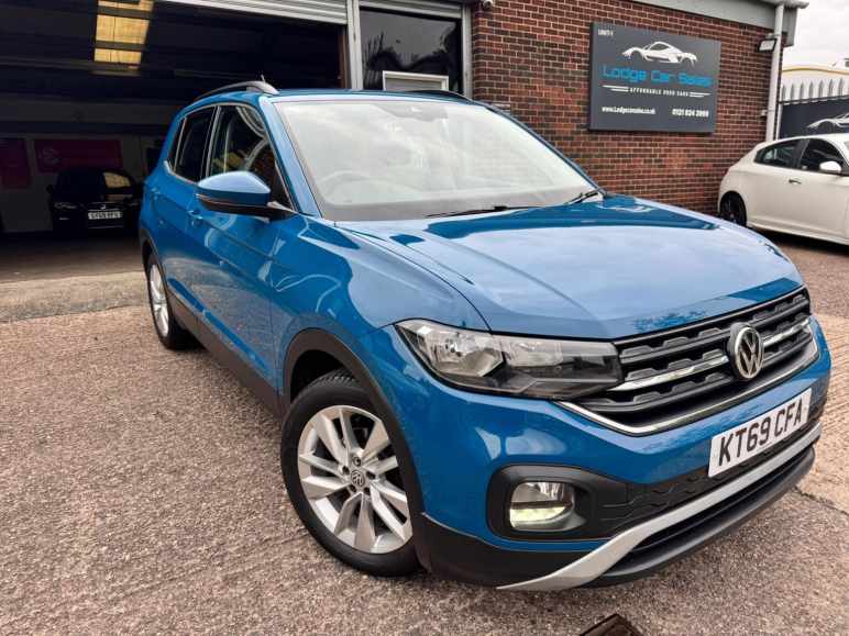 VOLKSWAGEN T-CROSS