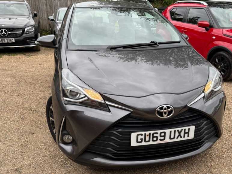 TOYOTA YARIS