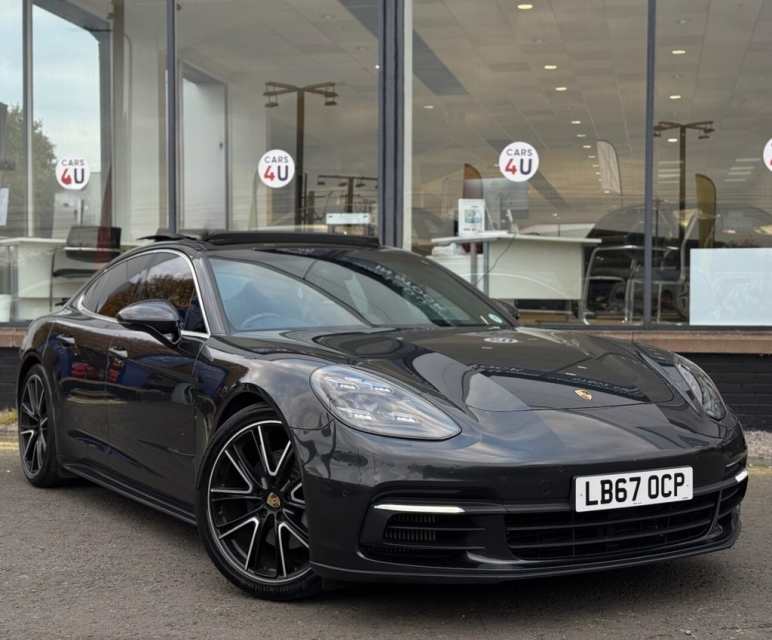 PORSCHE PANAMERA